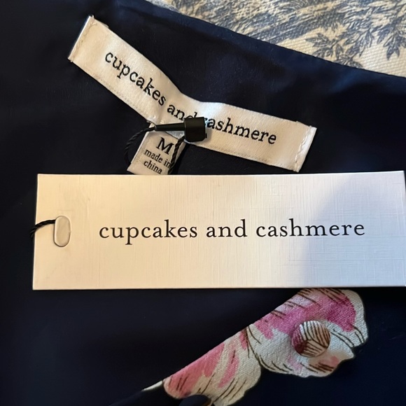 Cupcakes and Cashmere Jerome Blouse in Floral Navy and Pink, Size Medium - Picture 13 of 16
